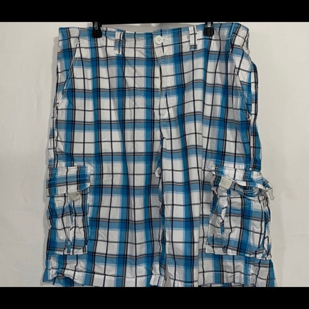 Urban pipeline plaid cargo shorts